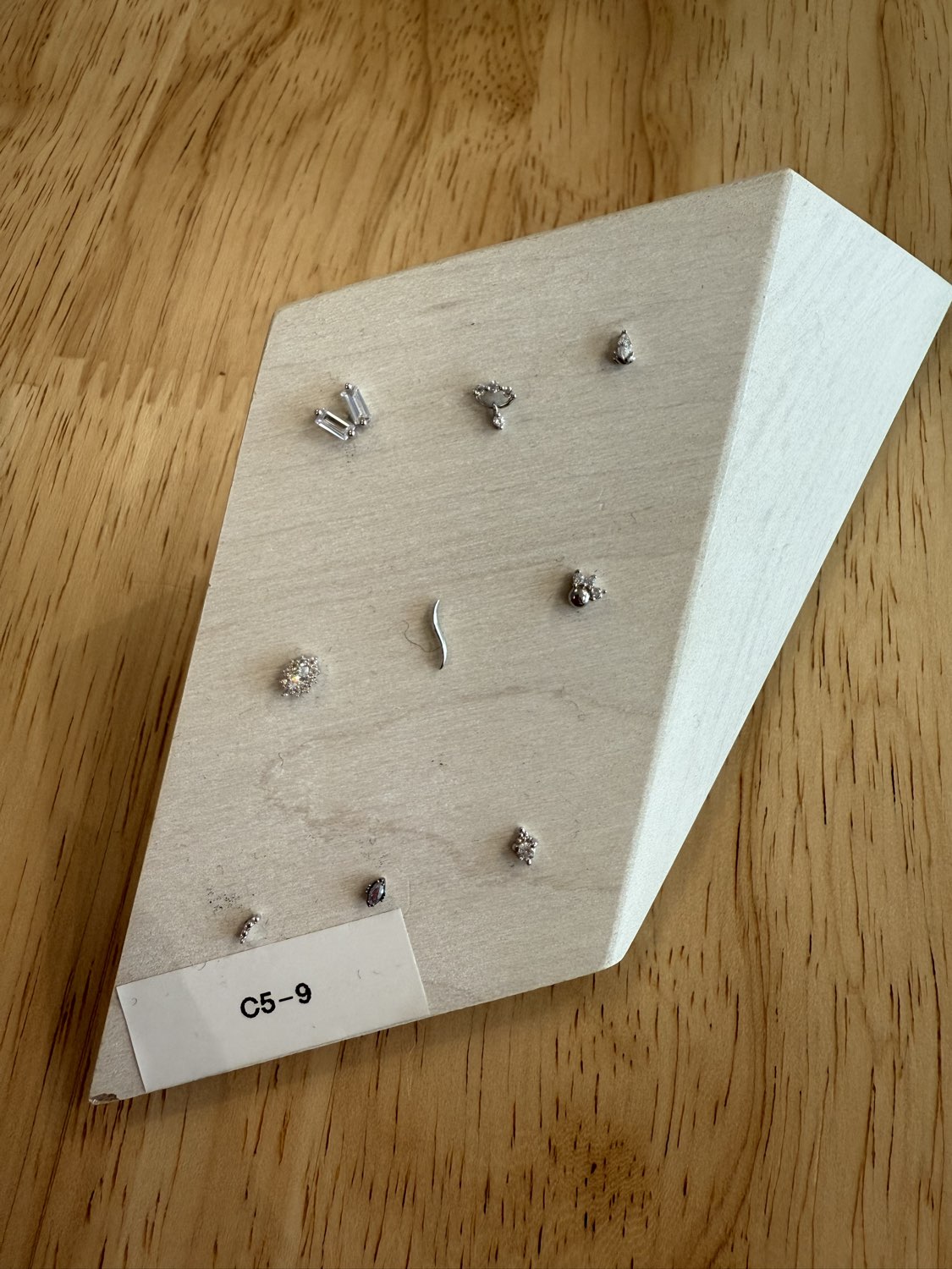 Display Block: C5-09 – Tacoma's Best Piercing