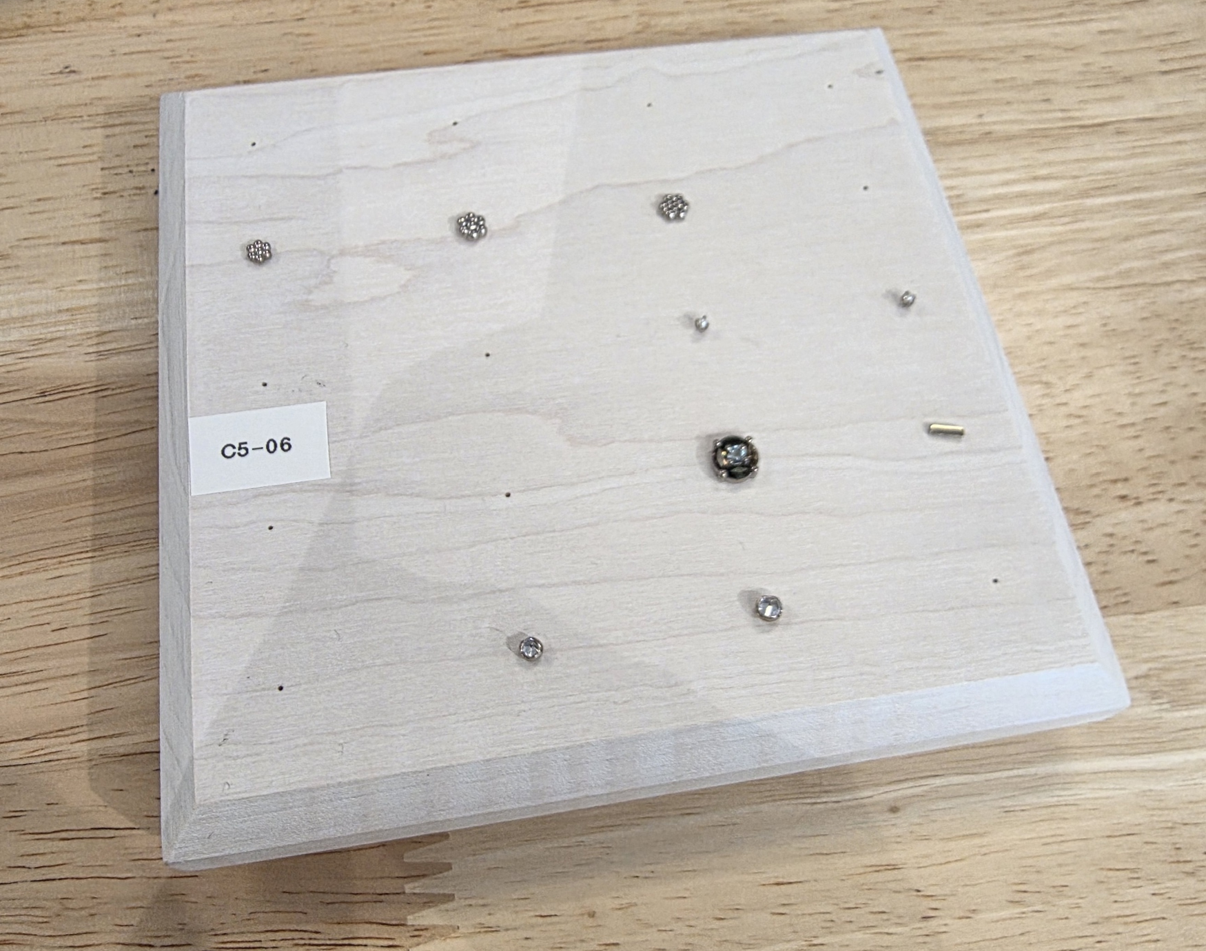 Display Block: C5-06 – Tacoma's Best Piercing