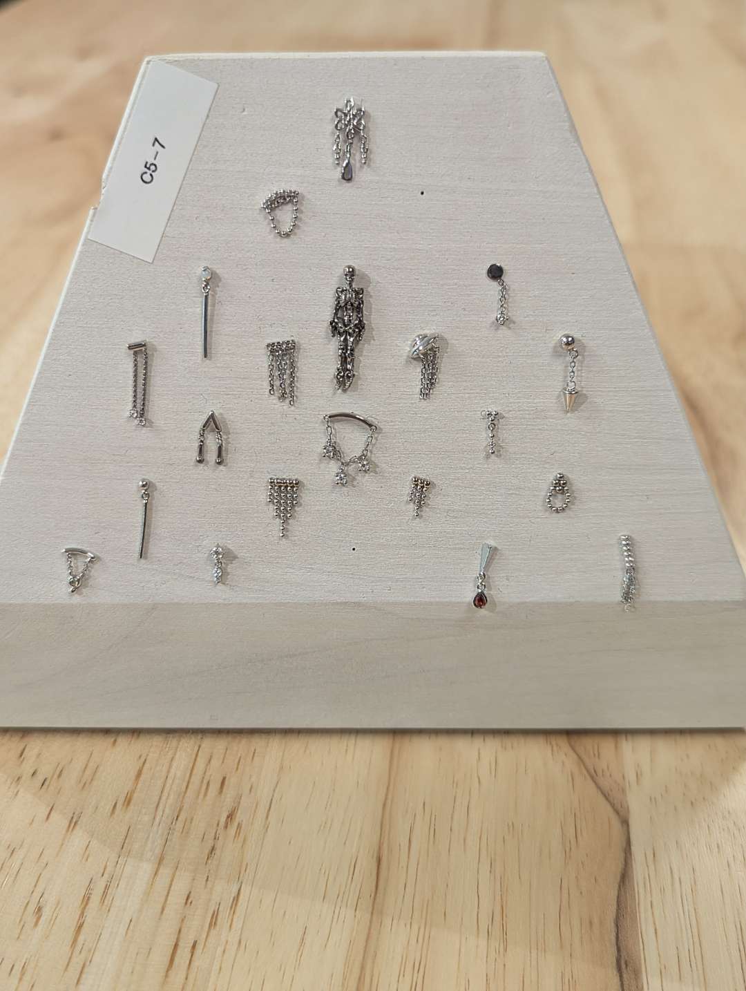Display Block: C5-07 – Tacoma's Best Piercing