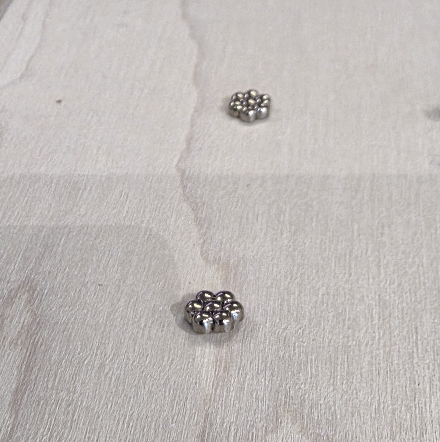 7 Bead Flower
