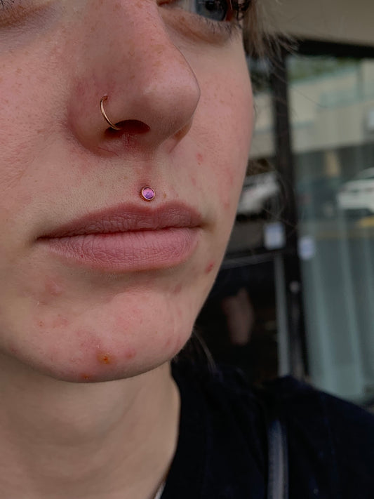Appointment: Philtrum/Medusa Piercing (18+ years old)
