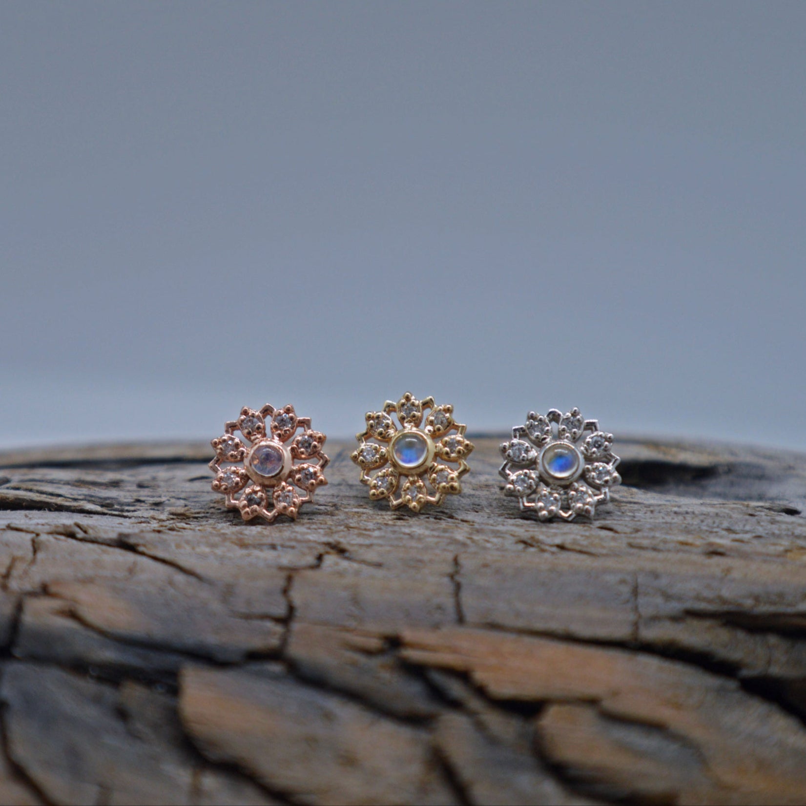 Rosette Flower (Threaded End)