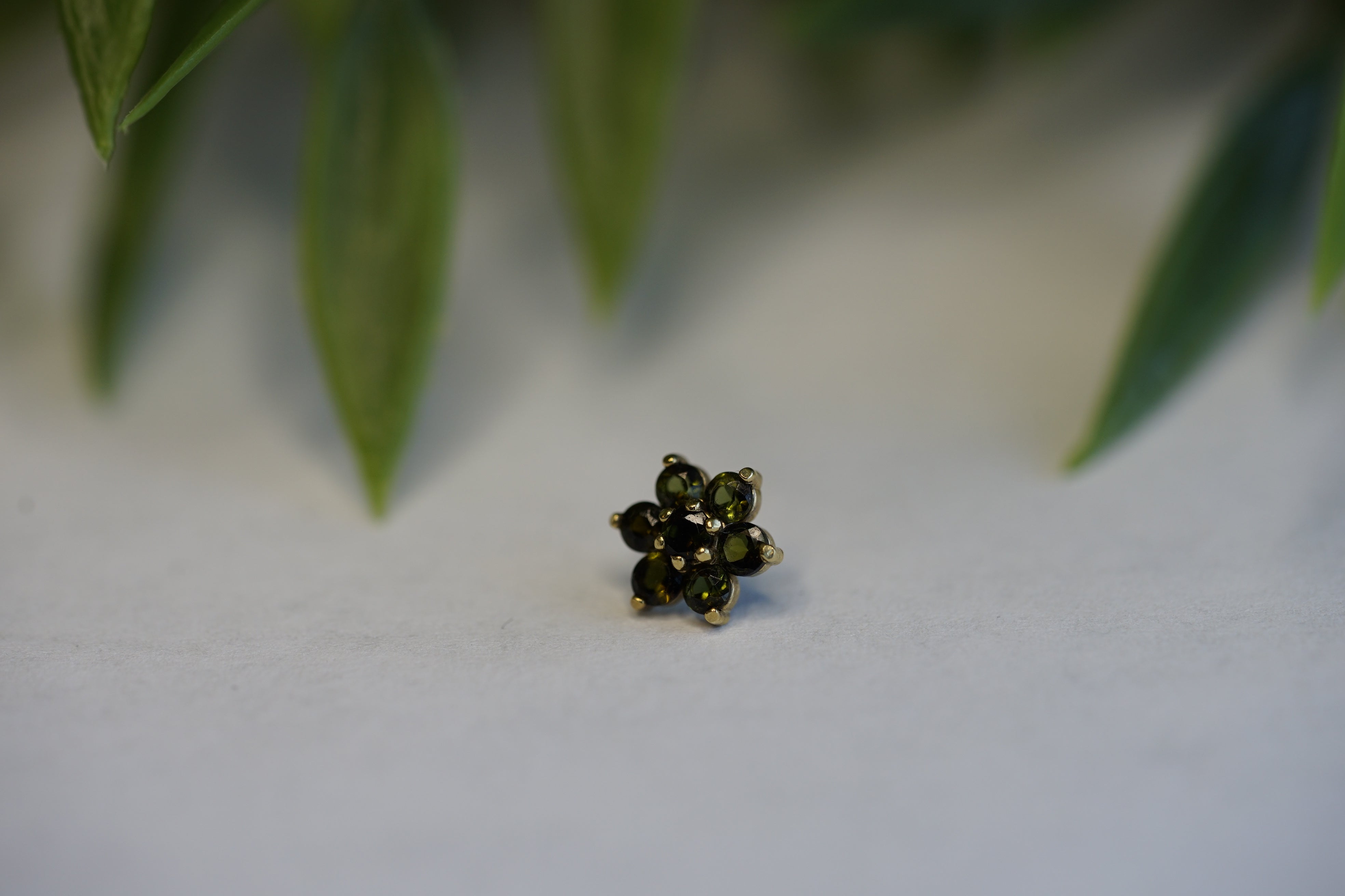 Anatometal Gemmed Flowers (Threaded)