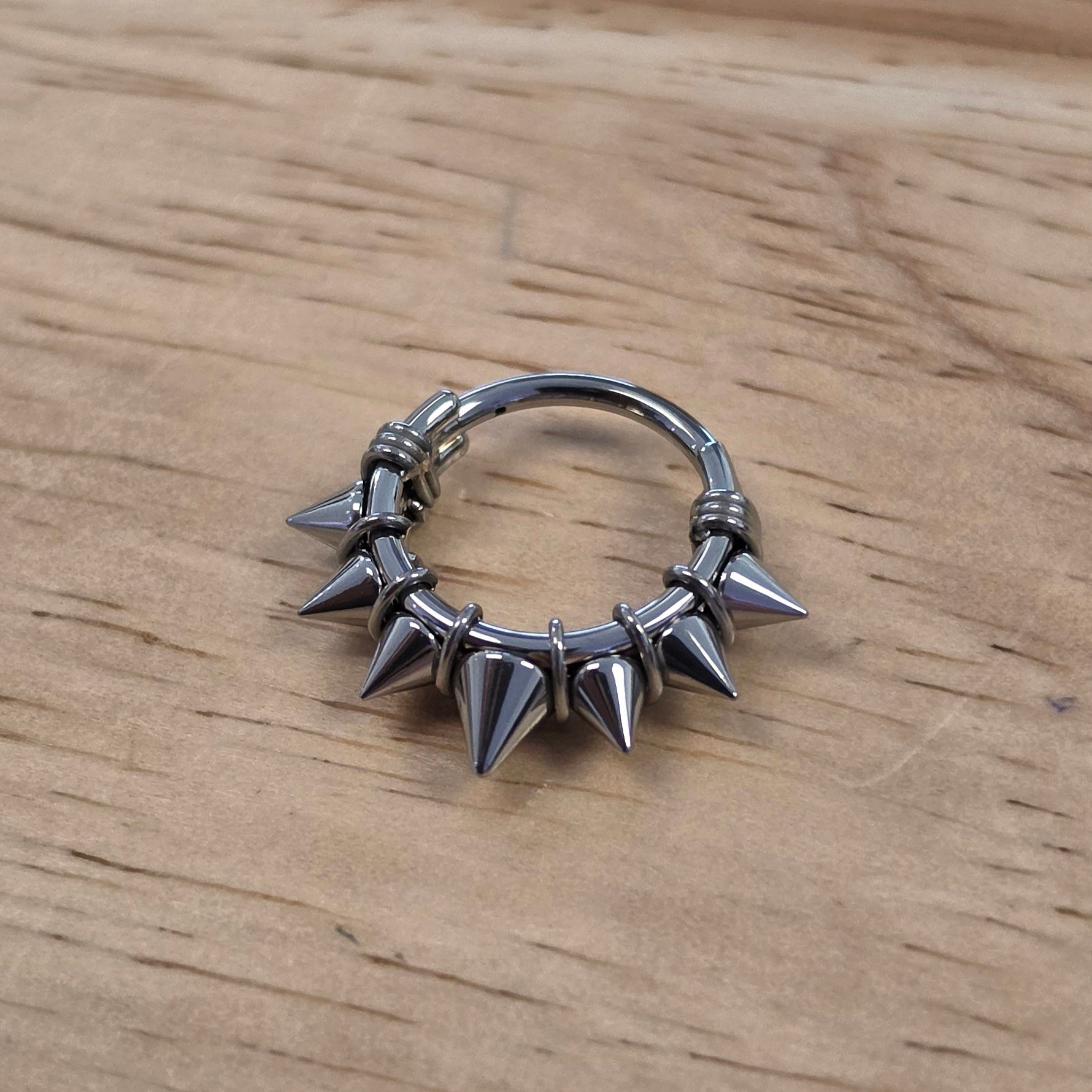 5-Spike Titanium Clicker