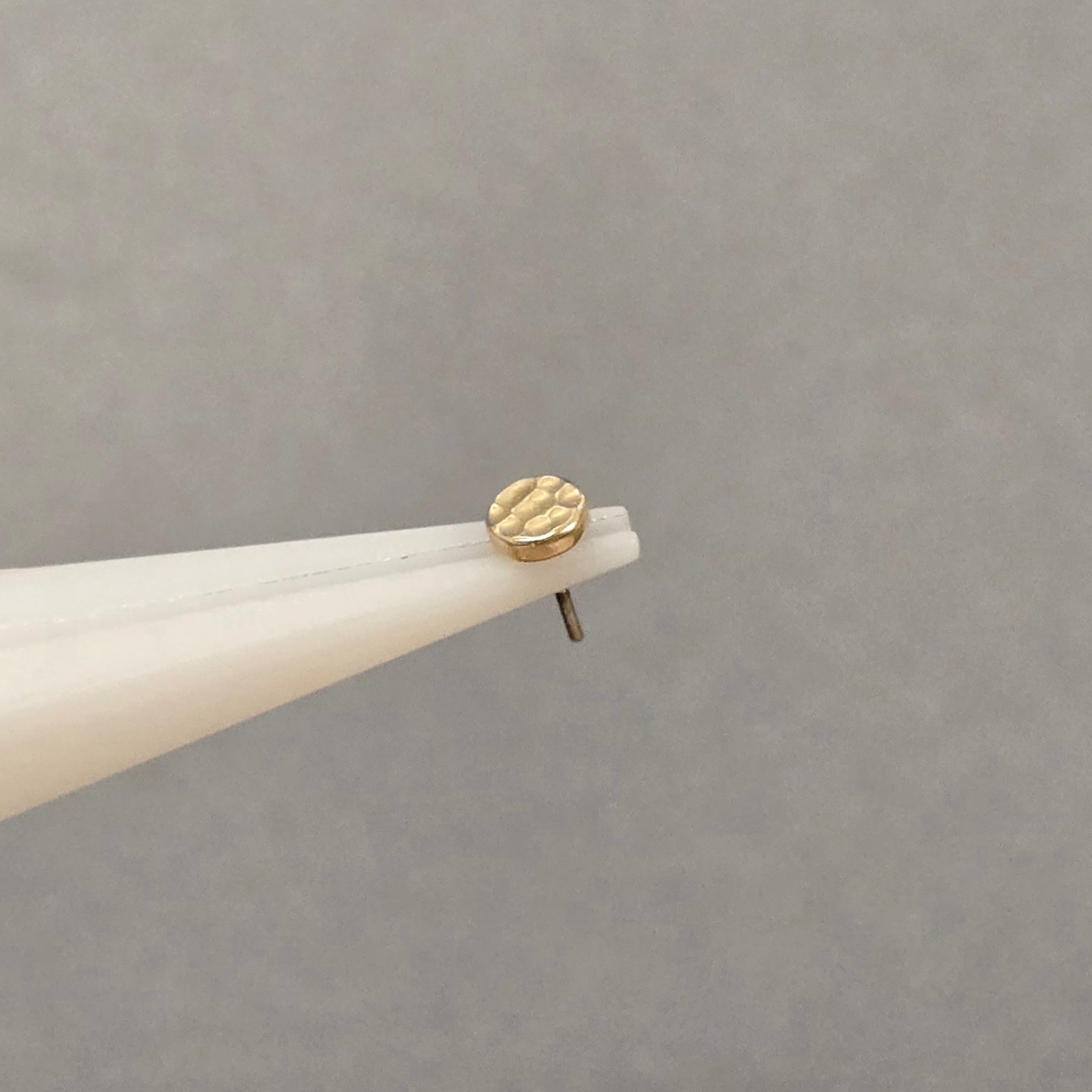 Gold Hammered Disk (Threadless)
