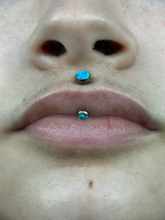 Appointment: Vertical Philtrum Piercing (13-17 years old)